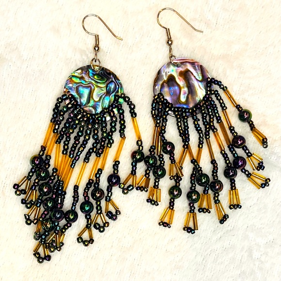 Abalone Shell and beaded earrings - Picture 6 of 7